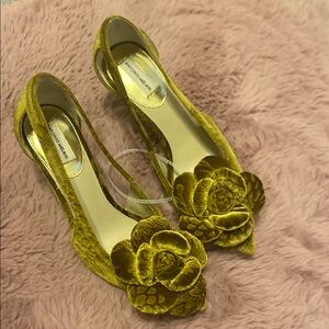 Antonio Melani Green Velvet Women's Shoes